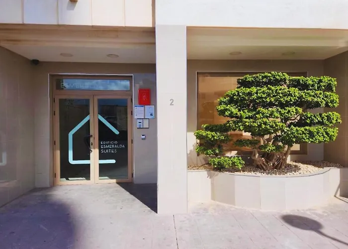 Esmeralda Suites